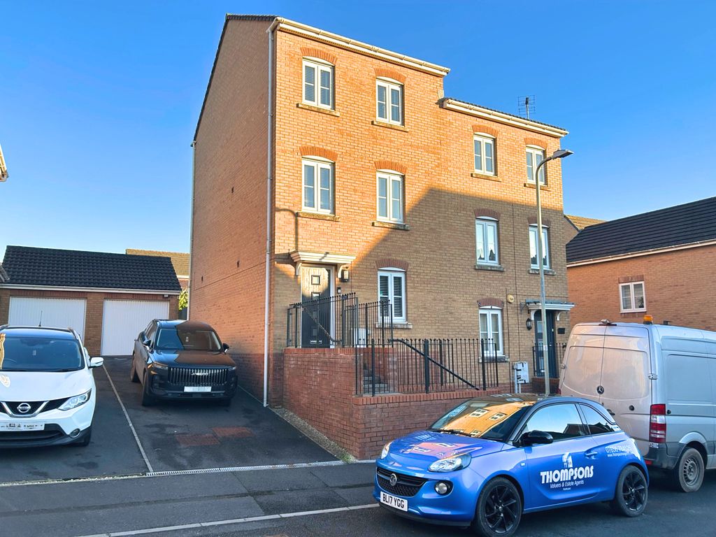 Property photo 1 of 23