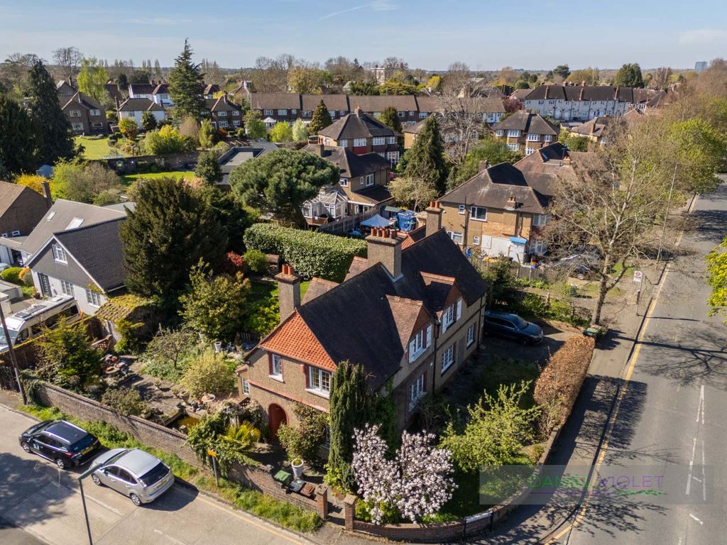 Property photo 1 of 21