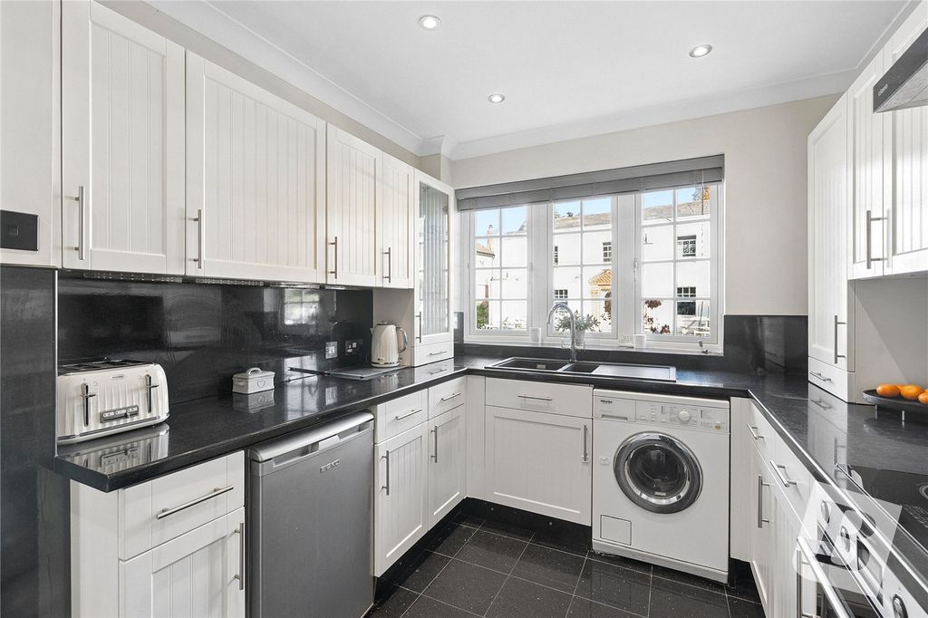 Property photo 3 of 11 Picture No. 04