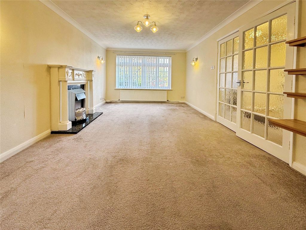 Property photo 2 of 17 Living Room