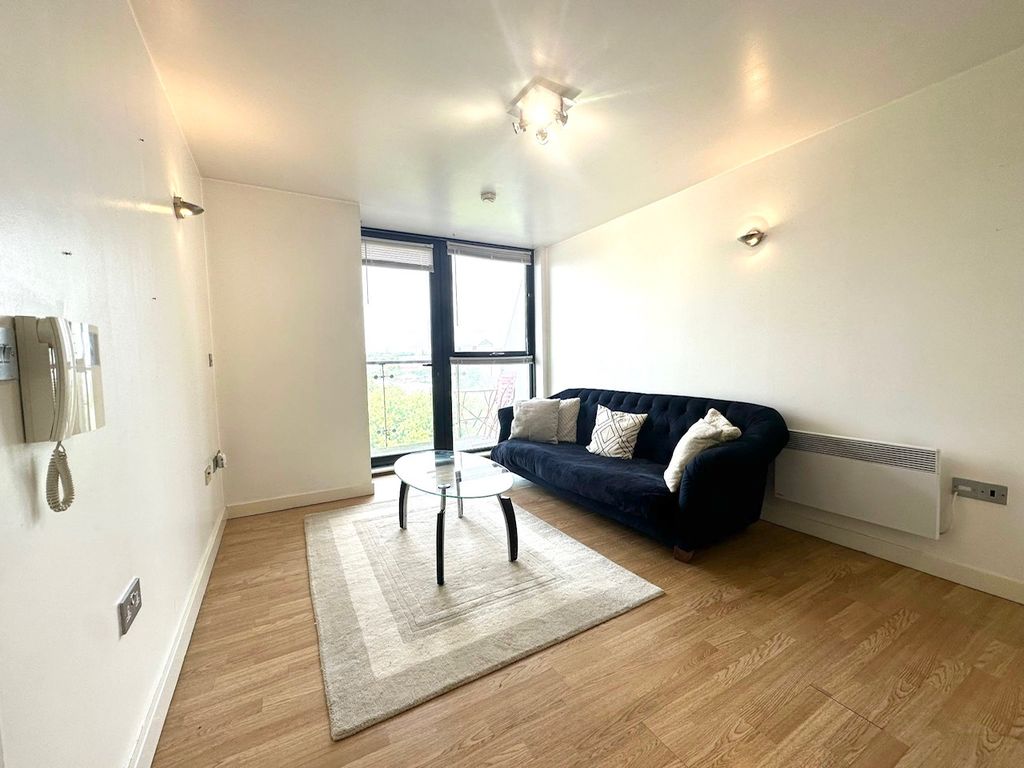 Property photo 1 of 5 One Bedroom Apartment In The Heart Of The City Centre