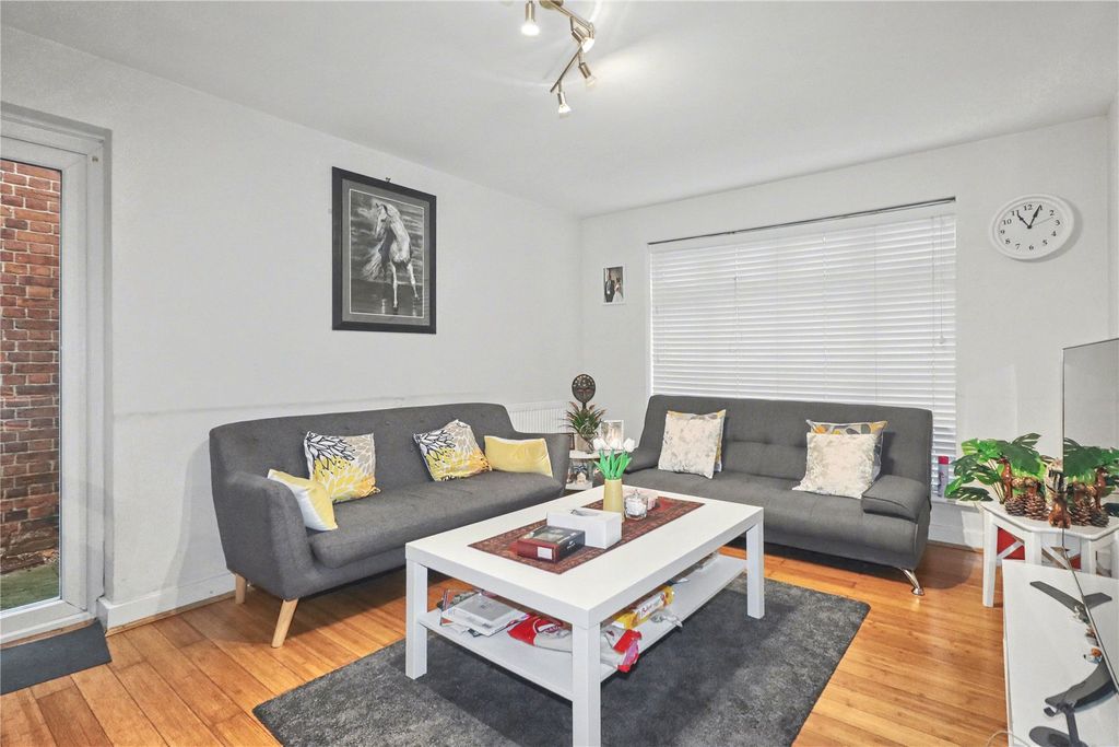 Property photo 2 of 8 Picture No. 03