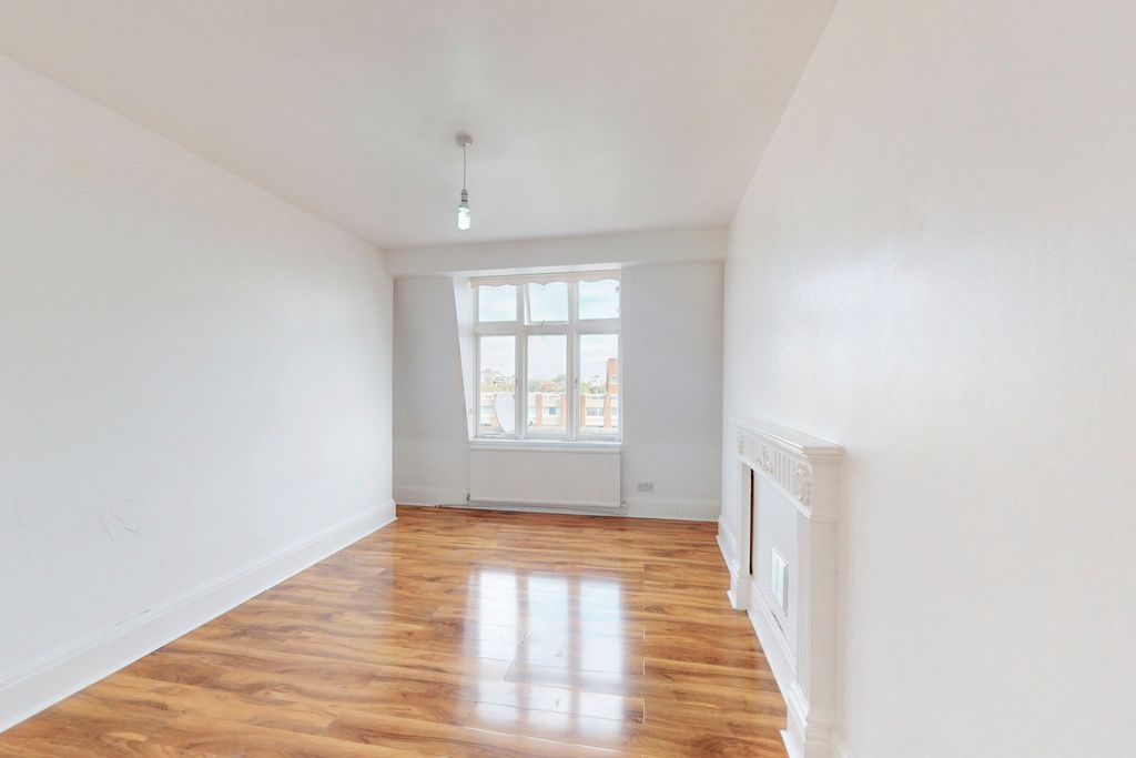 Property photo 2 of 10 Picture No. 09