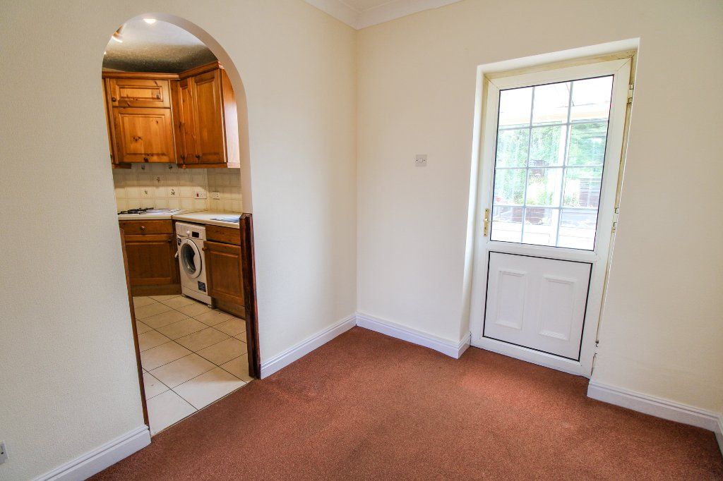 Property photo 3 of 16 Dining Room