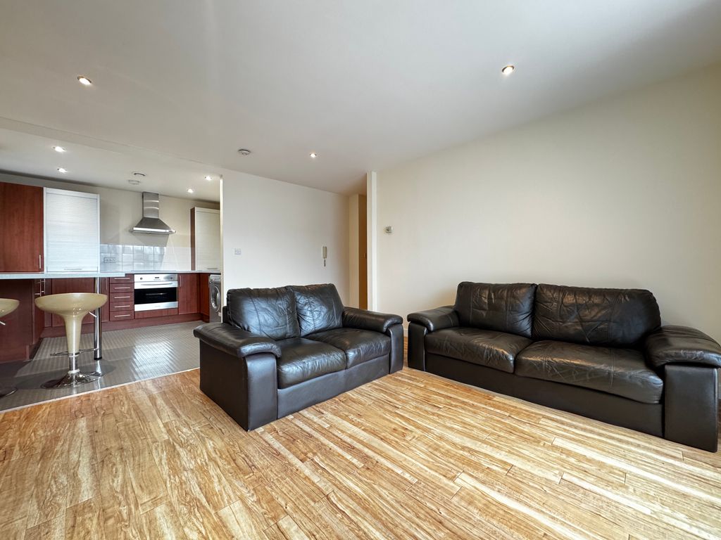 Property photo 1 of 14 Larger Than Average Apartment - Perfect Location