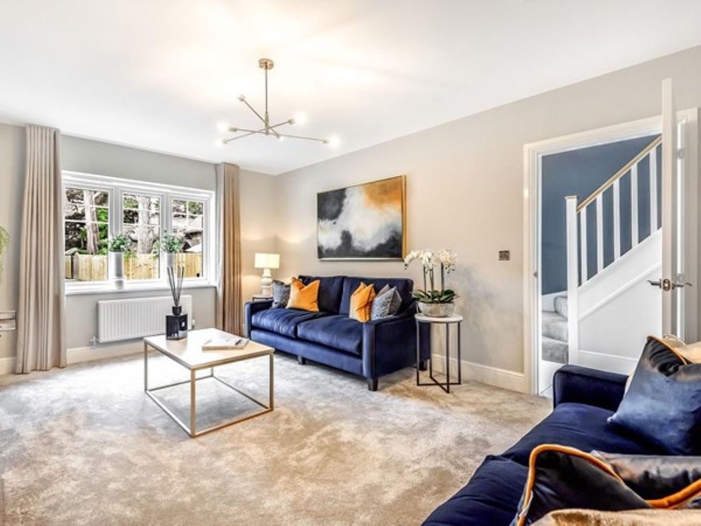 Property photo 3 of 8