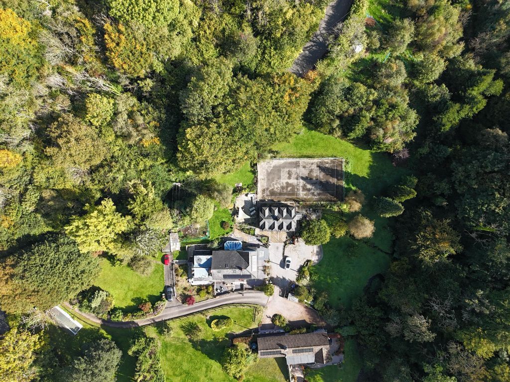 Property photo 3 of 28