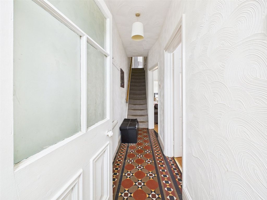 Property photo 2 of 17 Picture No. 01