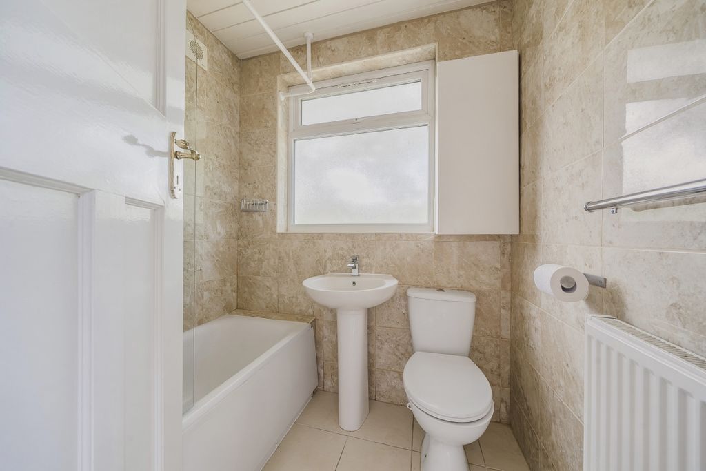 Property photo 2 of 7 1161936 (5)