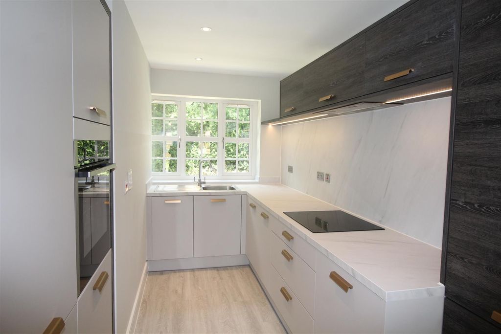 Property photo 2 of 13 Kitchen