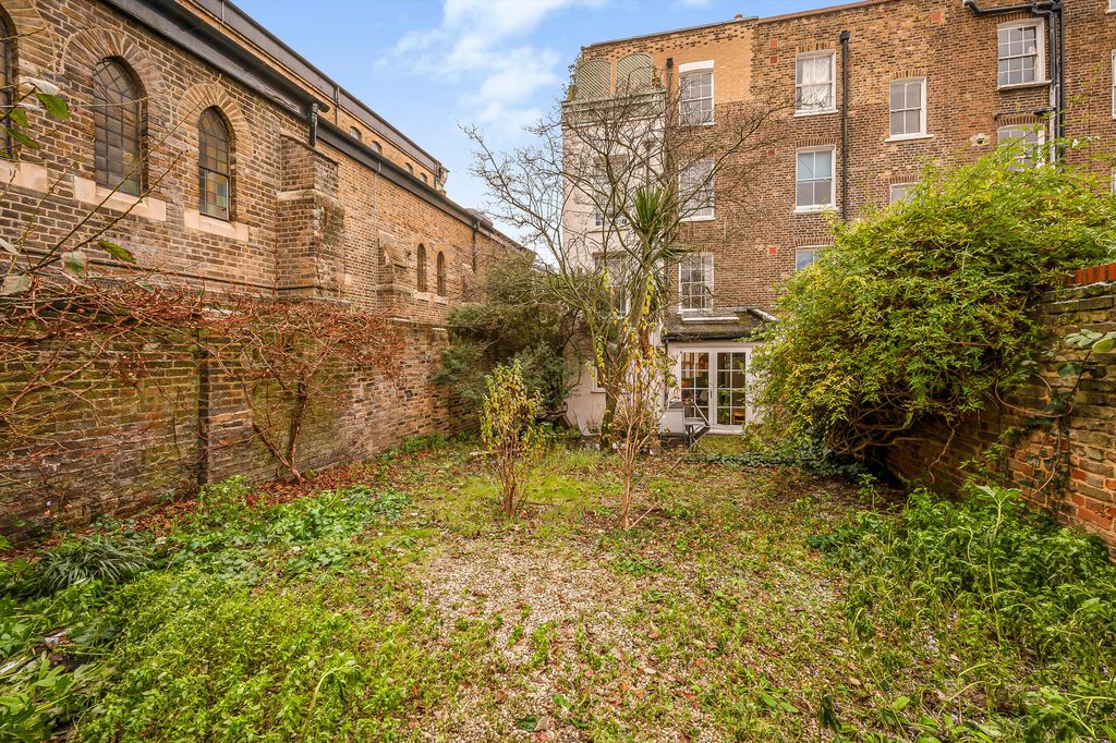Property photo 2 of 9 Image