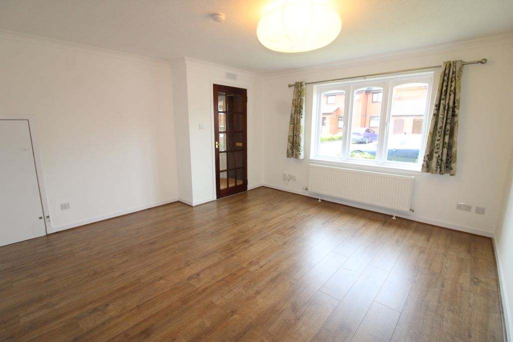 Property photo 2 of 21