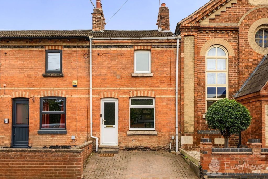 Property photo 1 of 17 Chapel Street_Exterior_Wm