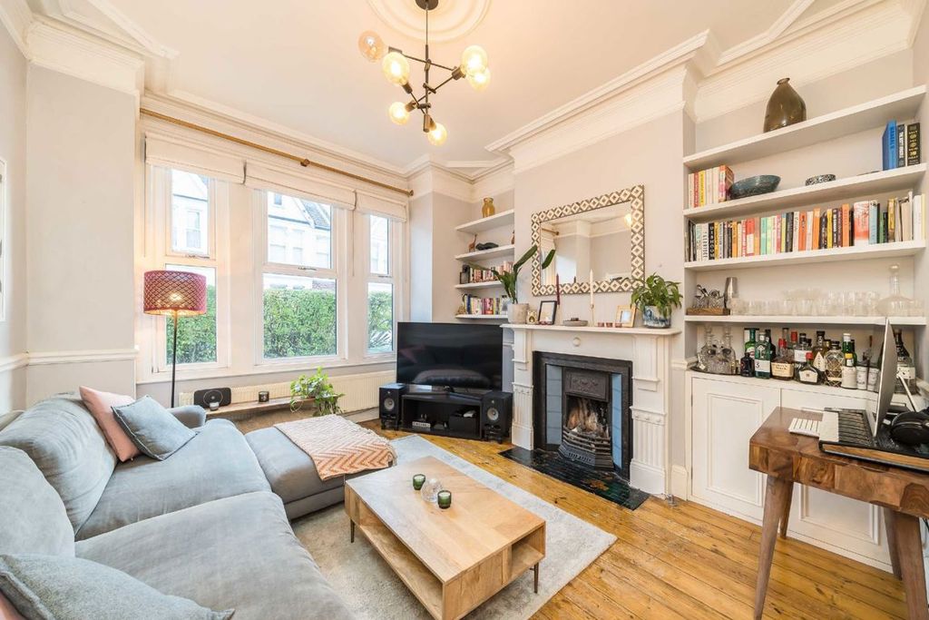 Property photo 2 of 6