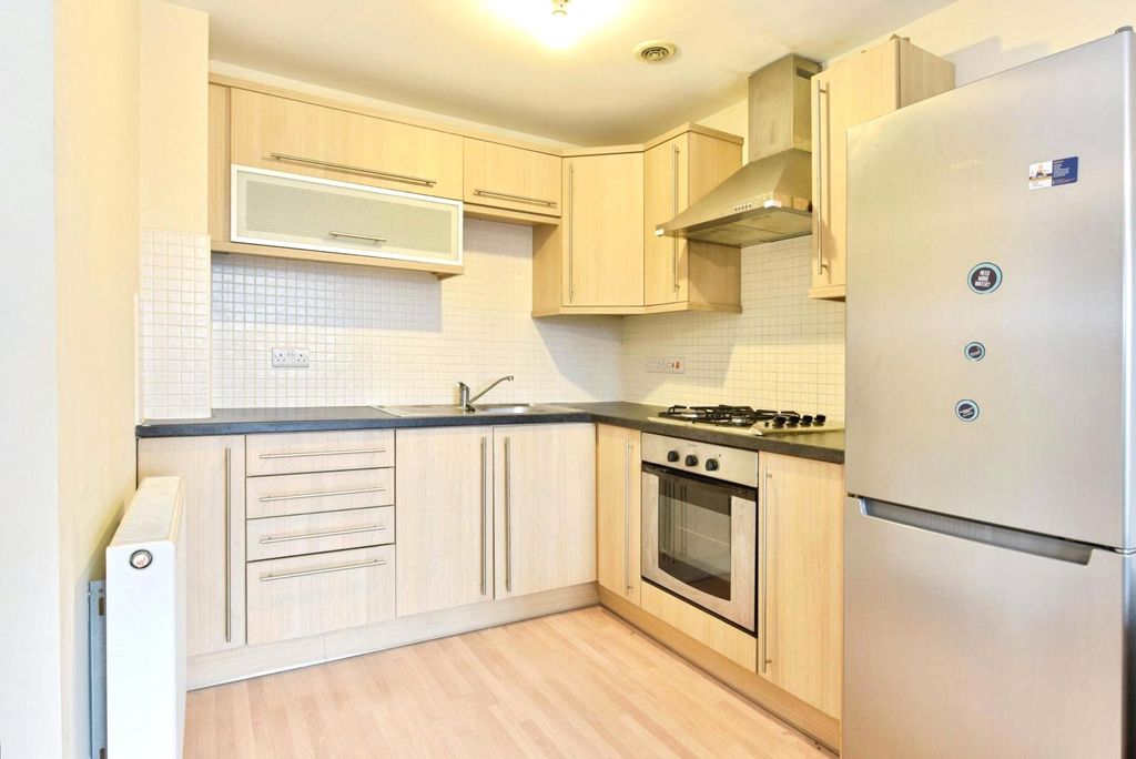 Property photo 2 of 11 Picture No. 03