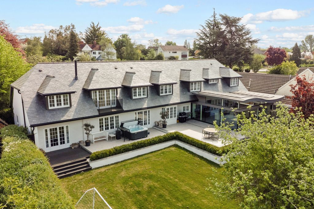 Property photo 1 of 15