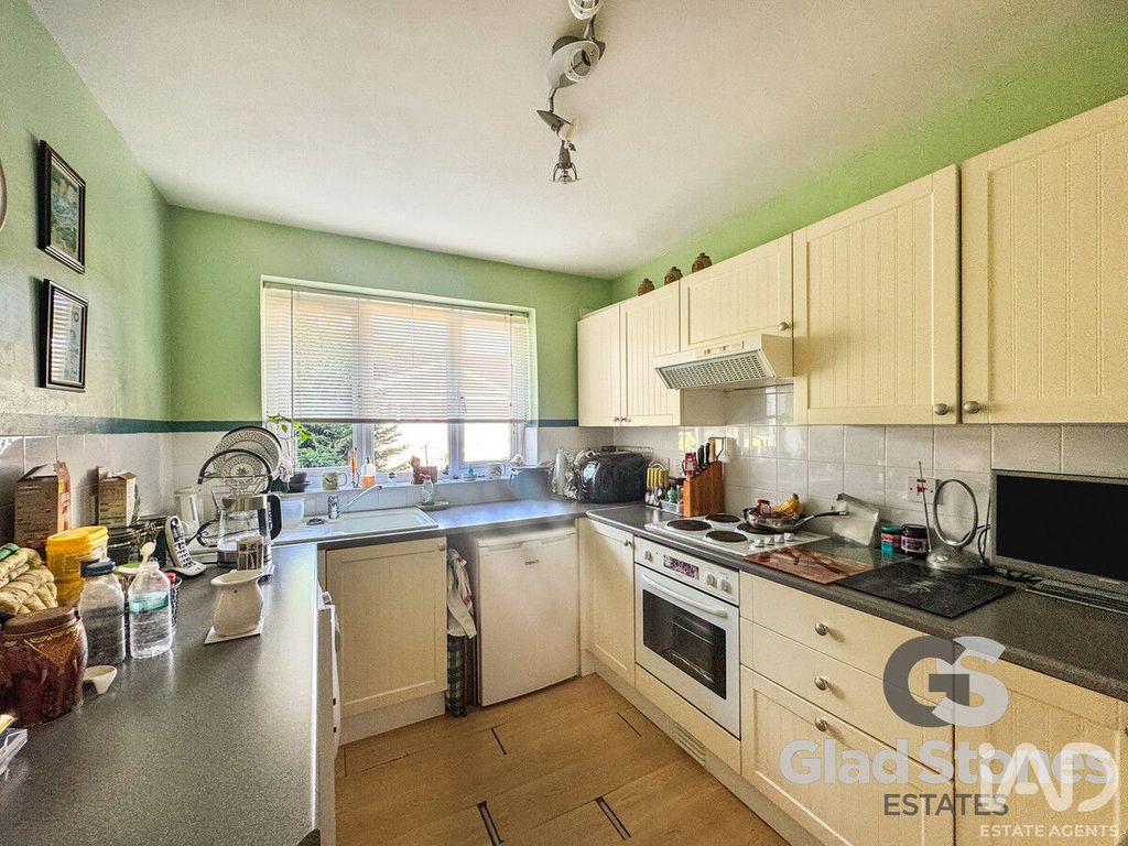 Property photo 3 of 15