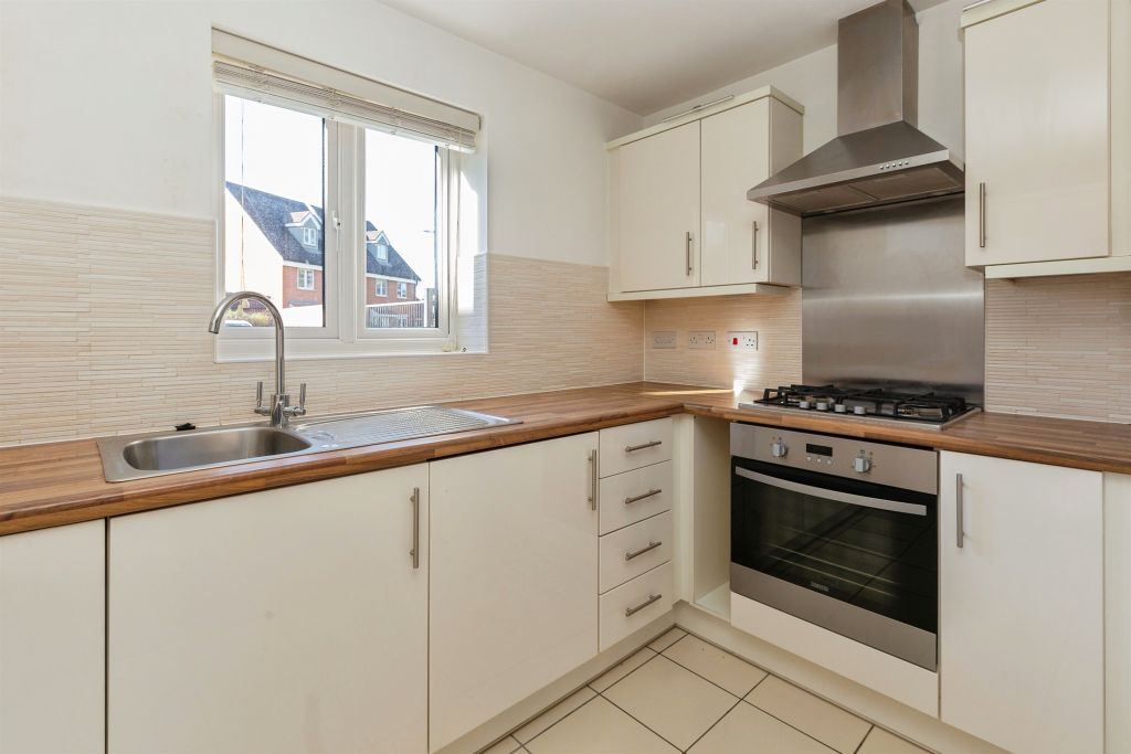 Property photo 2 of 17