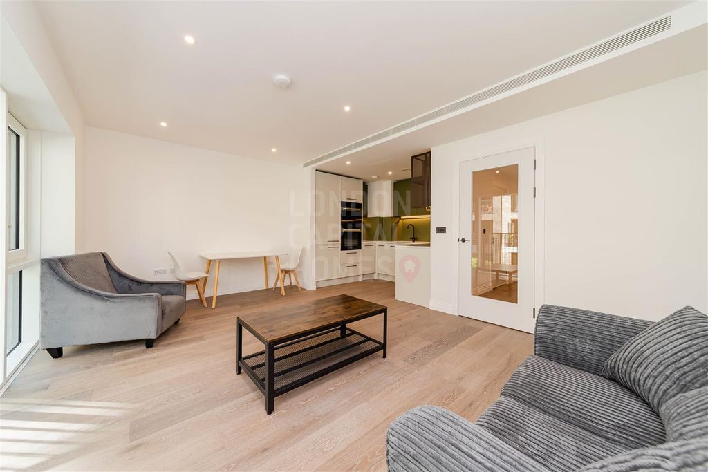 Property photo 3 of 10 2Sep1789.Jpg