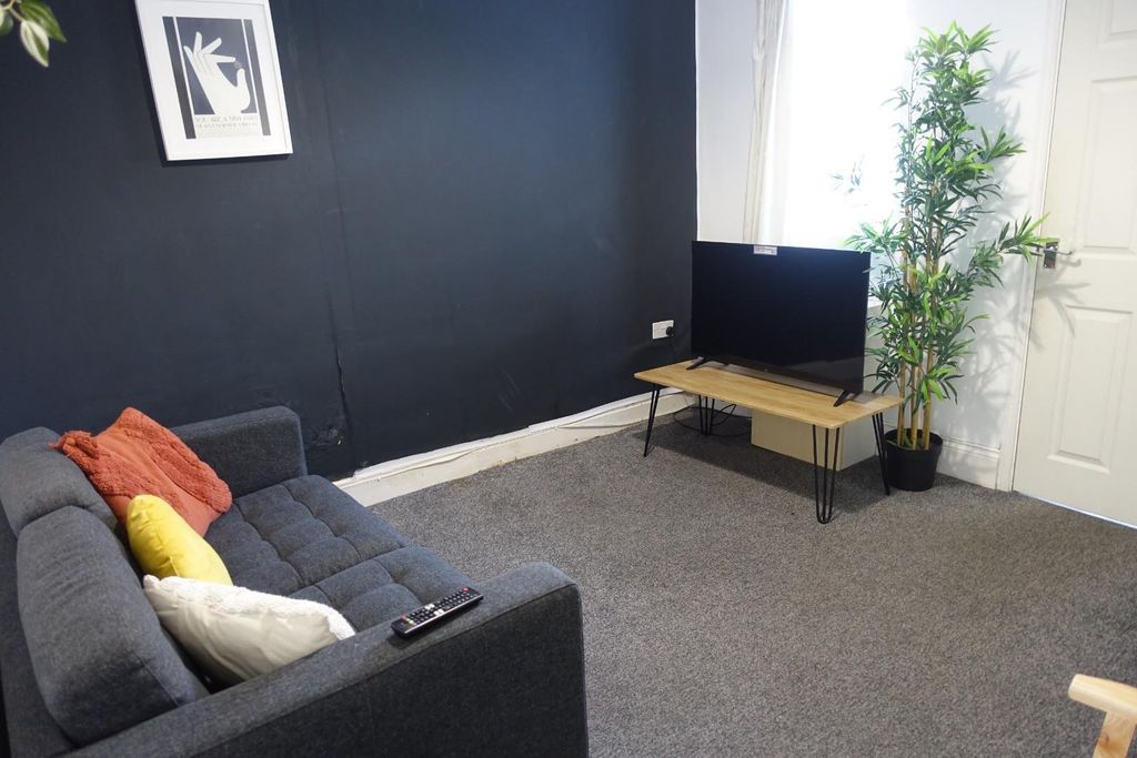 Property photo 2 of 6 Dsc05886.Jpg