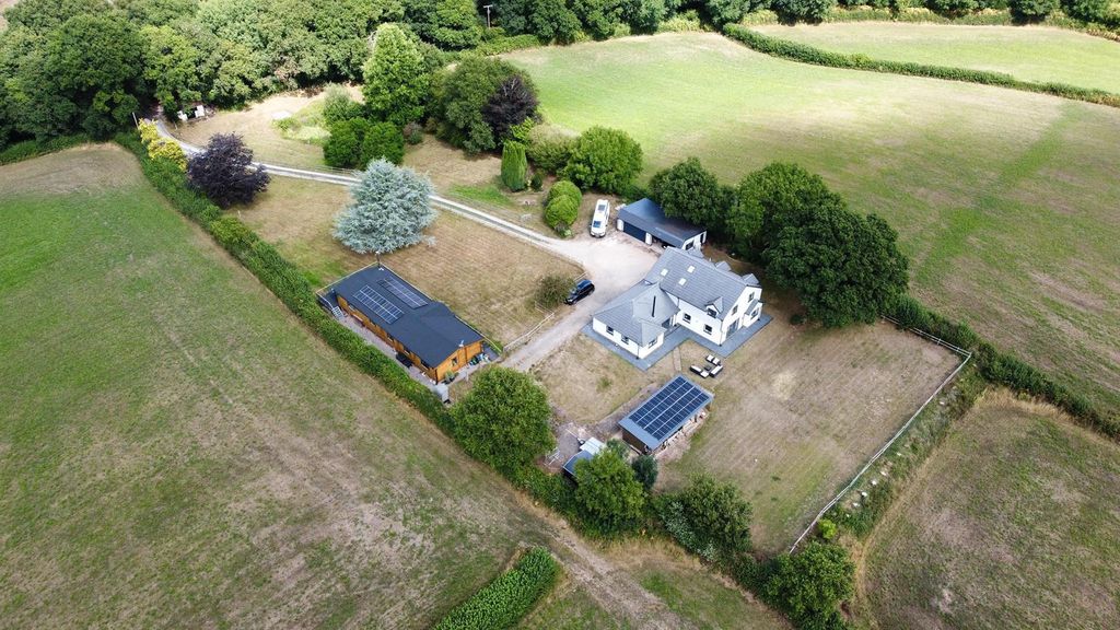 Property photo 2 of 107 Outstanding c.Two Acre Plot With Stables