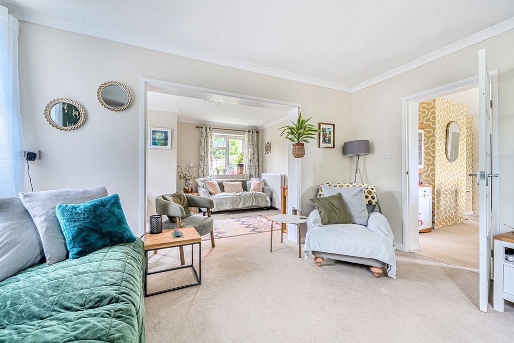 Property photo 2 of 20 Picture No. 28