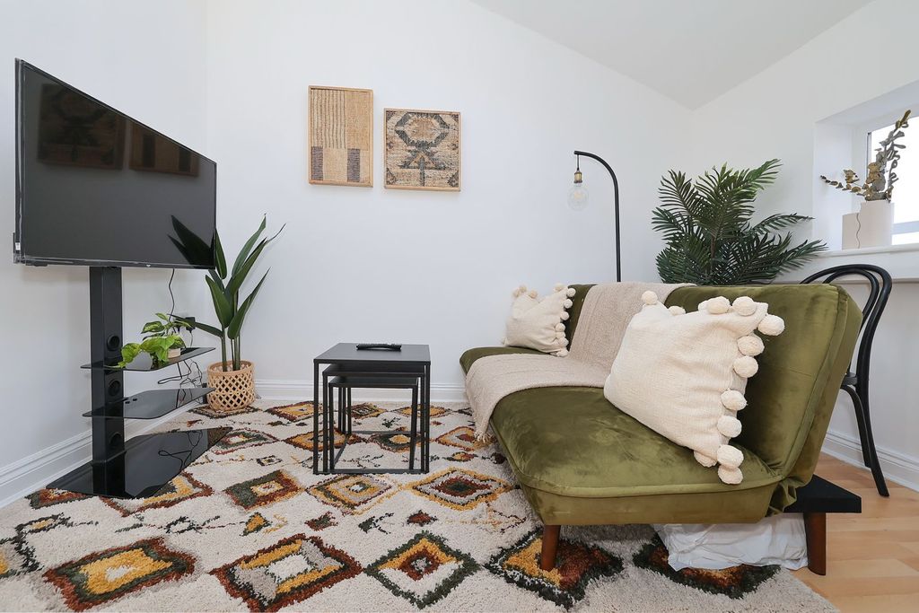 Property photo 3 of 5