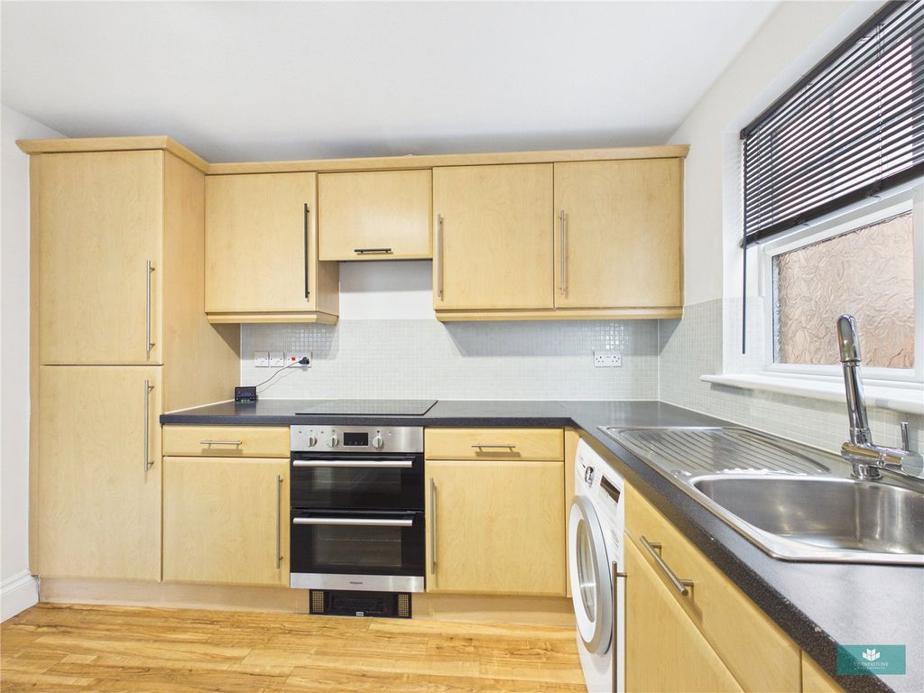 Property photo 3 of 8 Picture No. 04