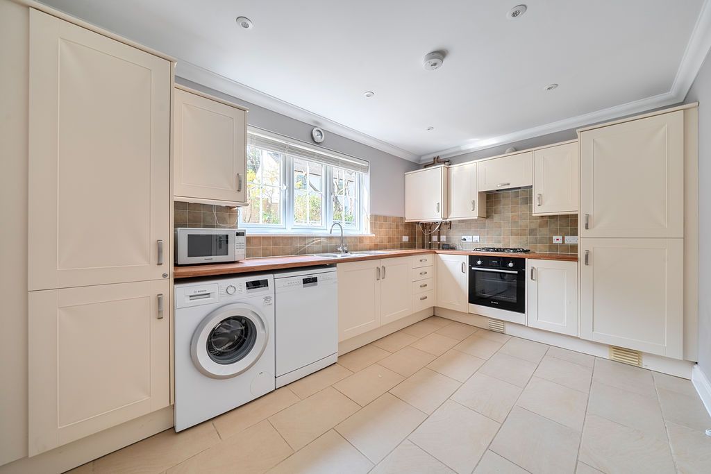 Property photo 2 of 22 Photo 4