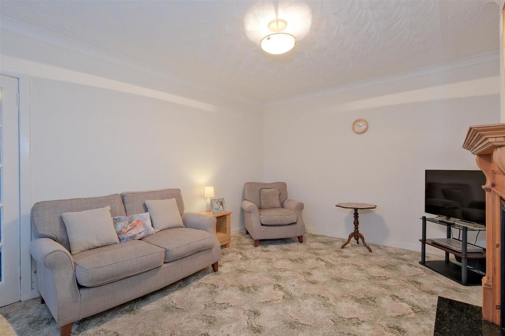 Property photo 3 of 20