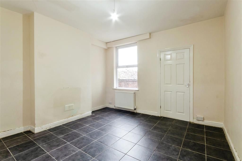 Property photo 2 of 16 Image