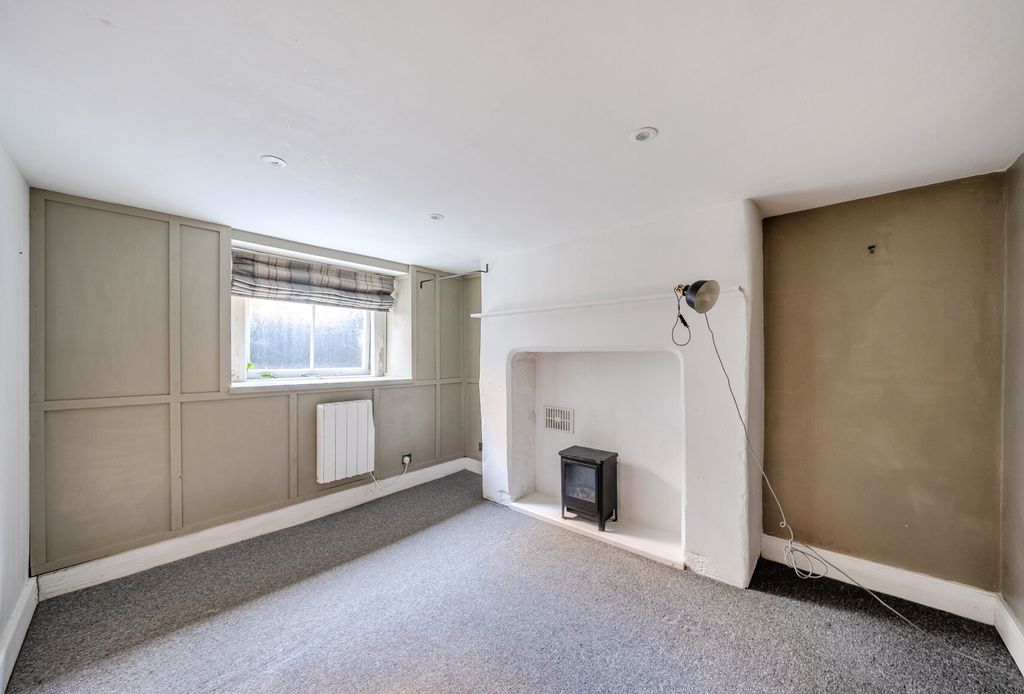 Property photo 3 of 17 1382535-15-691B18...