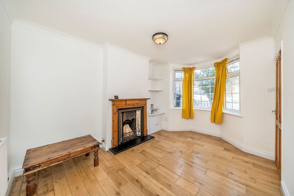 Property photo 2 of 7
