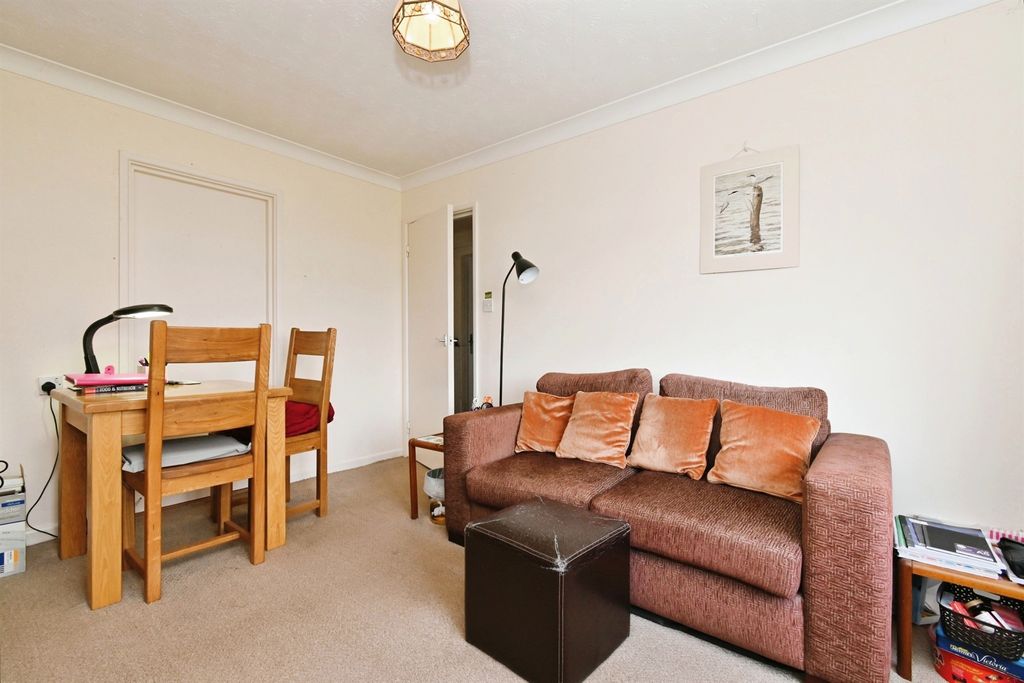Property photo 3 of 15
