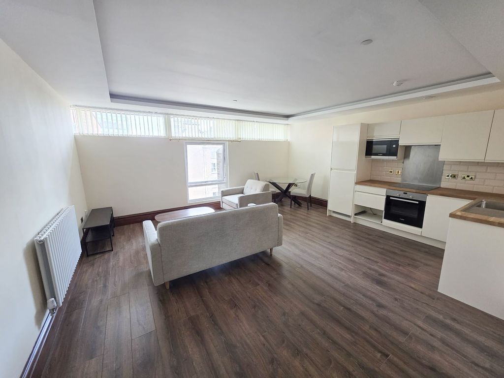 Property photo 2 of 6