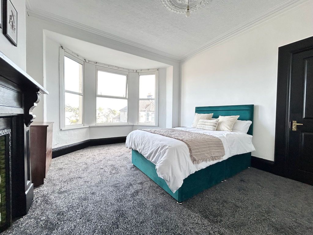 Property photo 1 of 14 Image00021