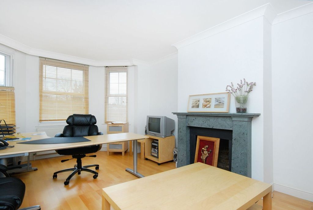 Property photo 2 of 5
