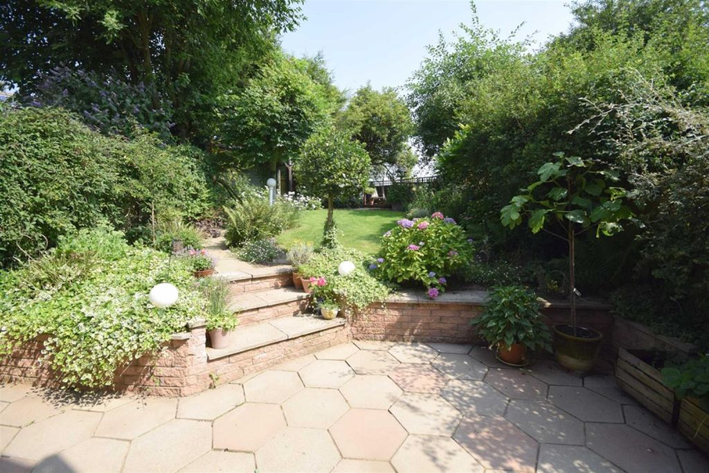 Property photo 3 of 24