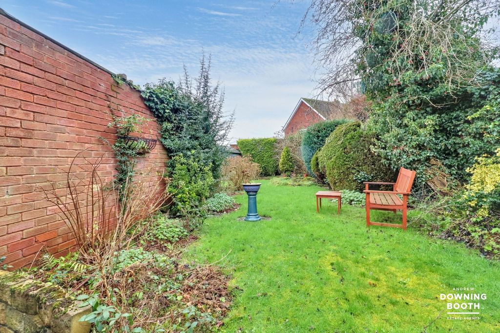 Property photo 2 of 20