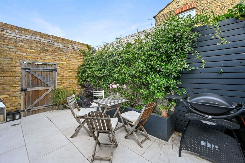 Property photo 3 of 12 Picture No. 26