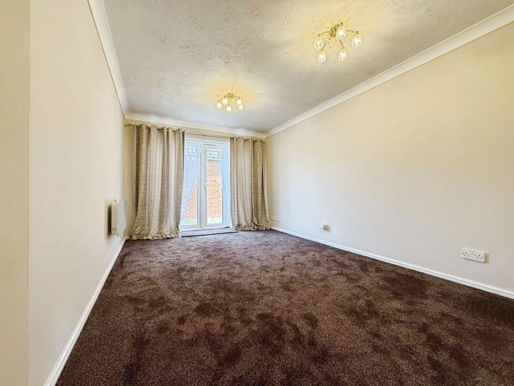Property photo 2 of 12 Pbox-Img.Jpg