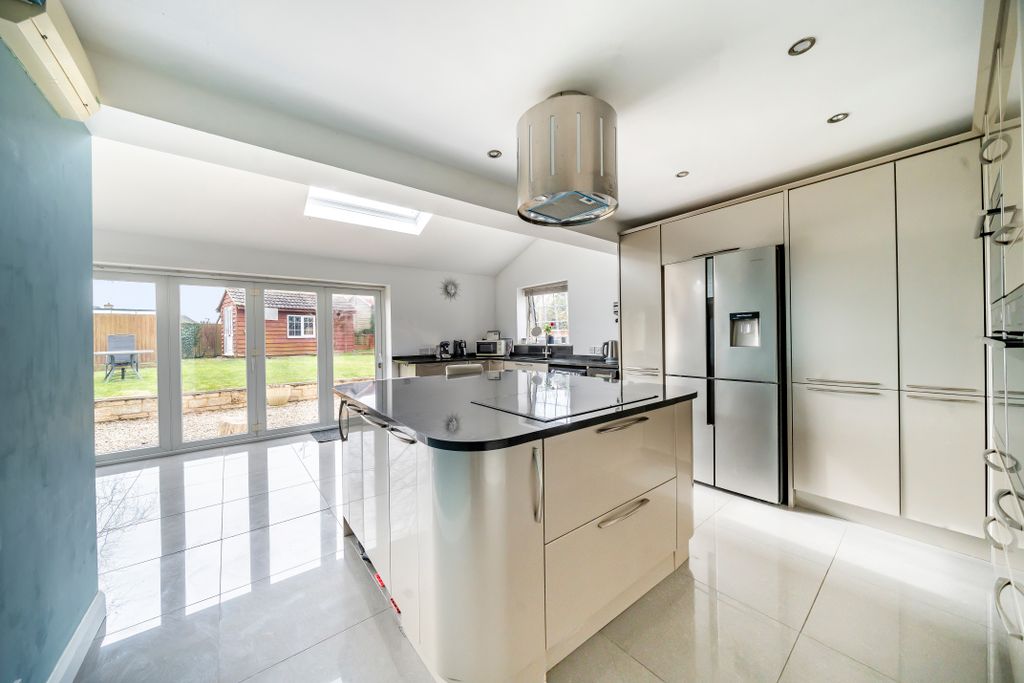 Property photo 2 of 21 126174716