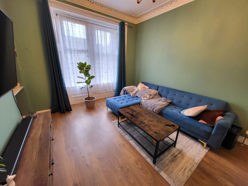 Property photo 3 of 10 Photo 3