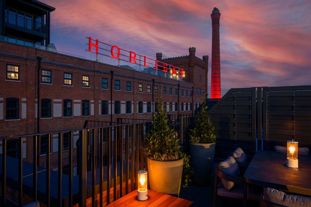 Property photo 2 of 22 Exterior