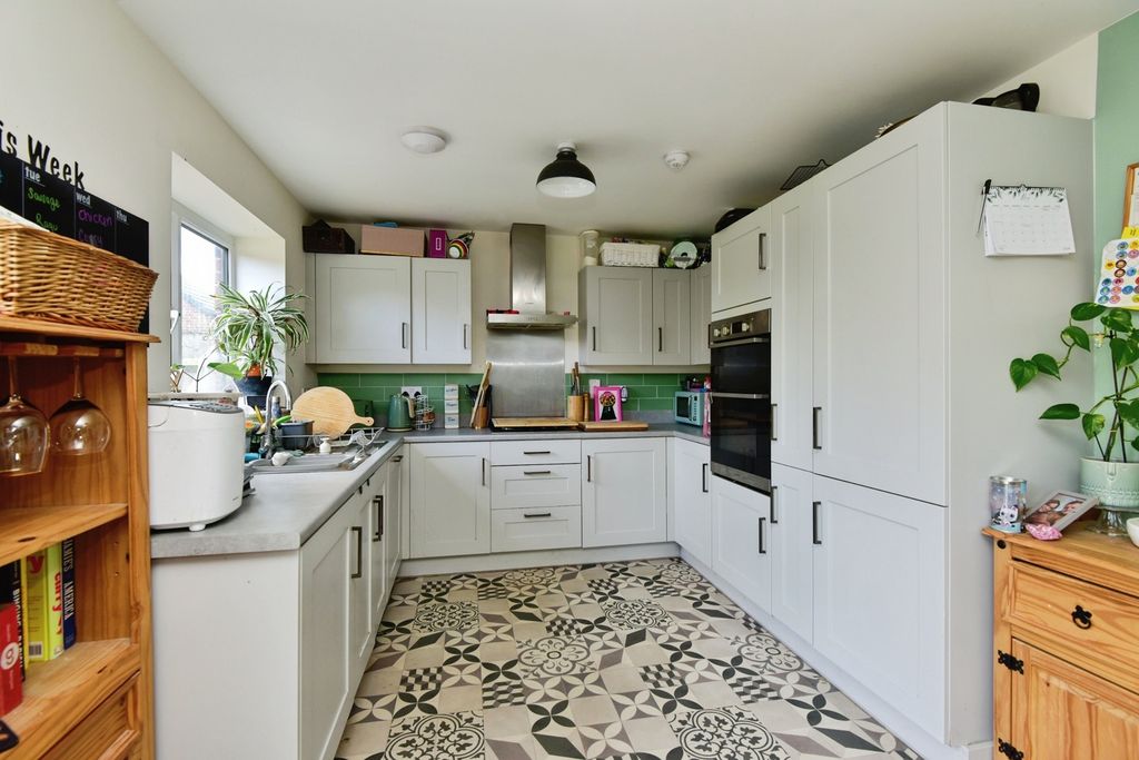 Property photo 3 of 21 Pbox-Img.Jpg