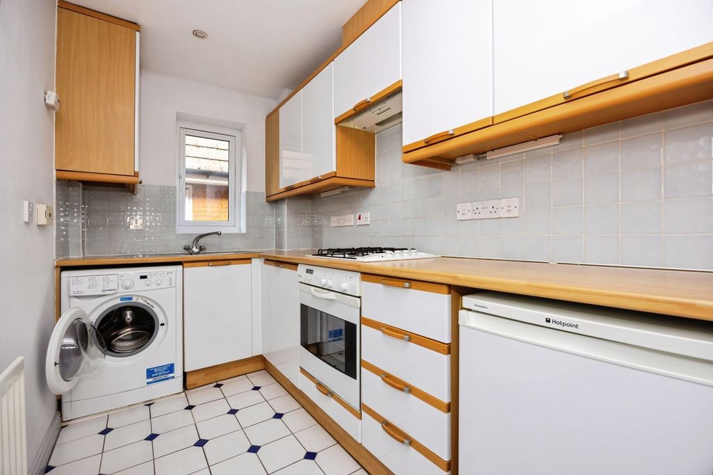 Property photo 2 of 13 Pbox-Img.Jpg