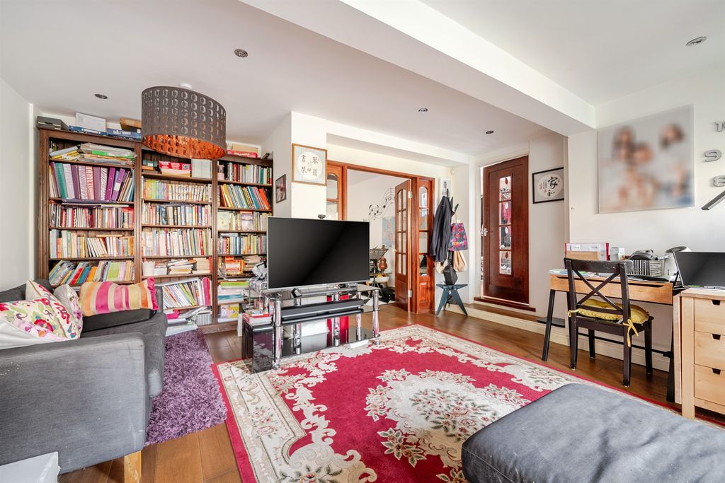 Additional image 9 of 4 bed detached house for saleThe Coppice, Enfield EN2