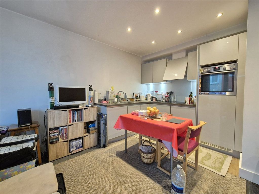 Property photo 2 of 9 Picture No. 19