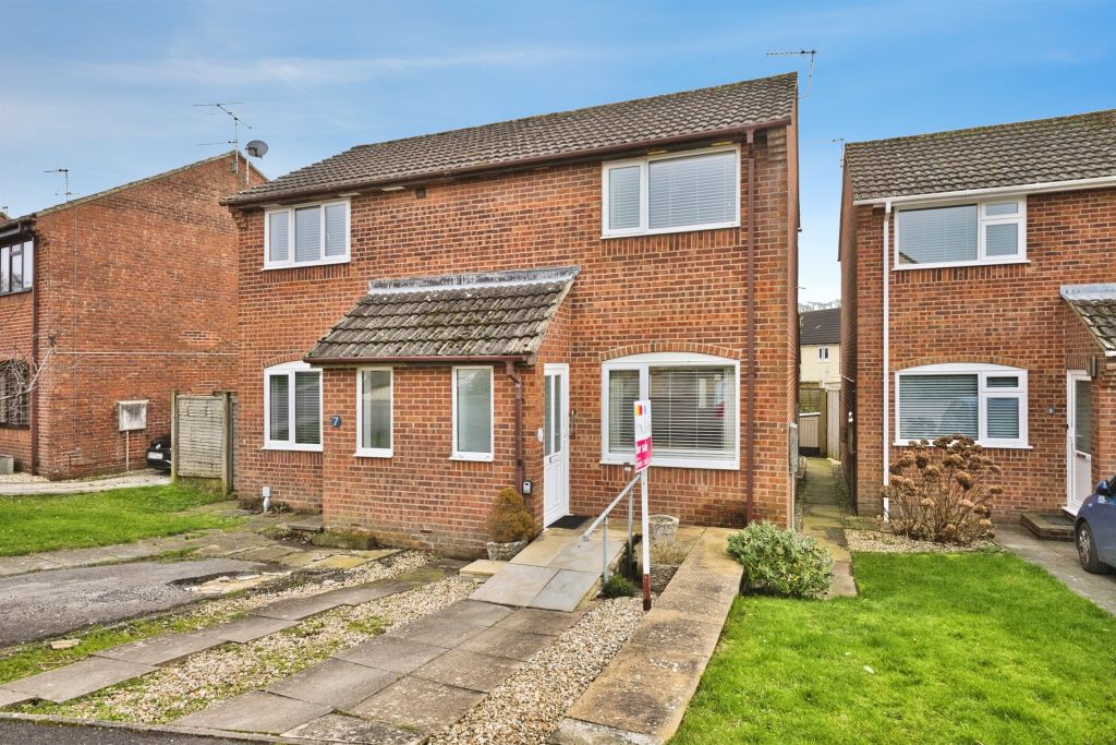Property photo 1 of 12