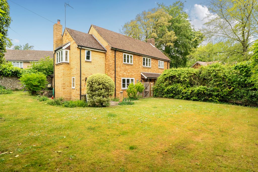 Property photo 2 of 16
